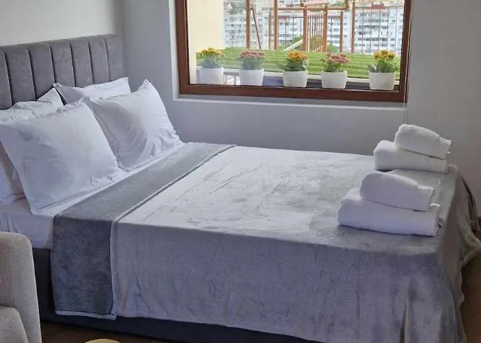 студио тони 2 с панорамна тераса и морска гледка アパート