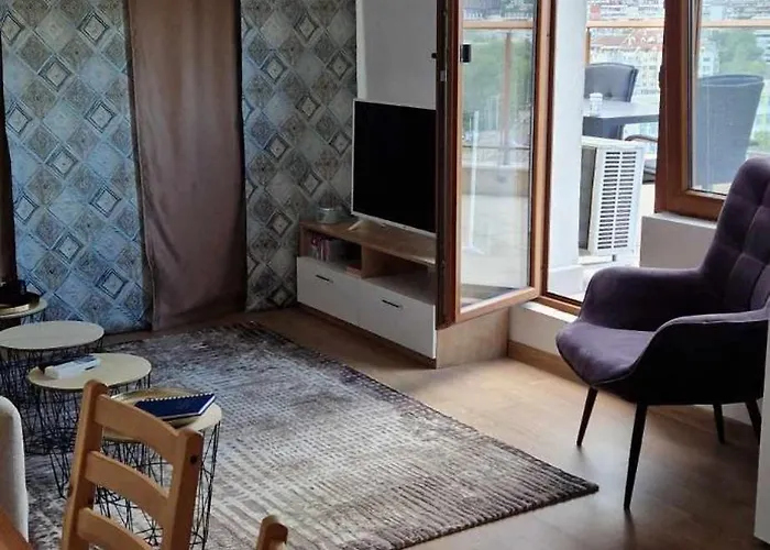 студио тони 2 с панорамна тераса и морска гледка Apartment Varna