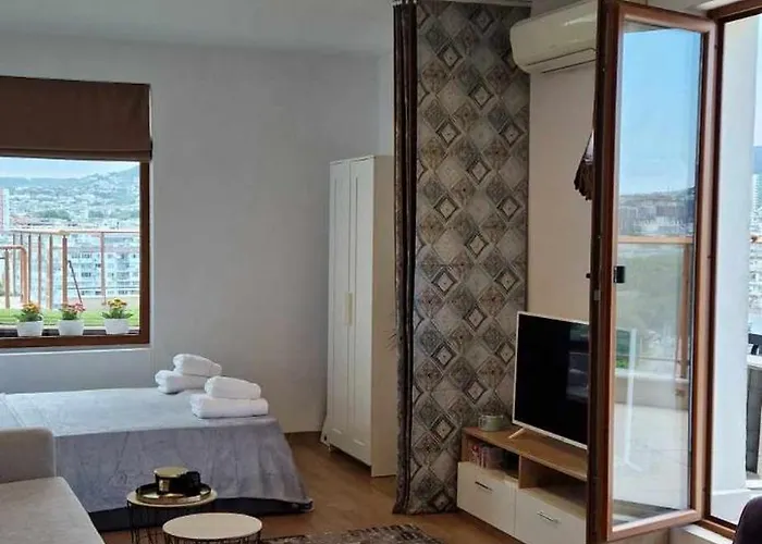 студио тони 2 с панорамна тераса и морска гледка Apartment *