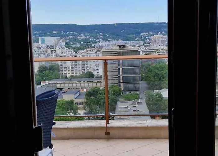 Apartment студио тони 2 с панорамна тераса и морска гледка Varna